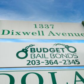 Budget Bail Bonds signage in Hamden, CT