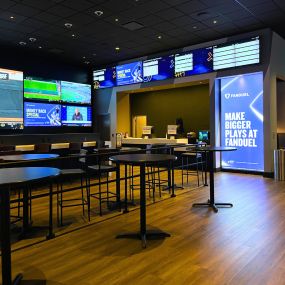 Set adjacent to the FanDuel Sportsbook, The Game is the best place in town to grab a bite to eat, watch the game and enjoy a quality craft beer or drink. With wall-to-wall jumbo screens showing sports action from every major league across the country, The Game at the New Treasure Chest Casino provides a fun atmosphere that elevates the typical sports bar experience with a well-rounded menu.