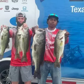 We’re reeling with pride over here at Rob Becker State Farm! Huge congratulations to Dane & Wayne from the Bellville High School Bass Fishing Team for placing 6th in the THSBA Regional Tournament on Lake LBJ—and an extra shoutout to Wayne for snagging 2nd place in the Big Bass category! These two are incredible fishermen, and we couldn’t be more proud to sponsor such talent.
