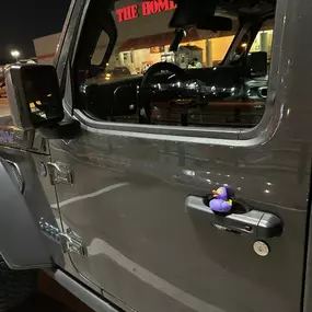 Jeep community spreading the love, 2 in one night at Home Depot in Euless!