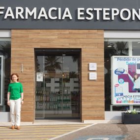 Bild von FARMACIA ESTEPONA | 12 HORAS | DERMOCOSMÉTICA