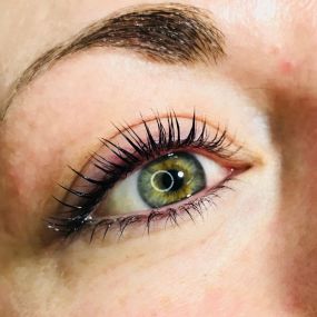 Bild von Feather Lash & Wax + Skincare Lounge