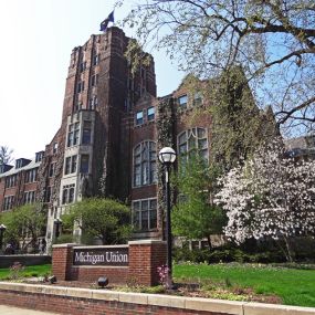 Only 15 minutes from the acclaimed University of Michigan campus