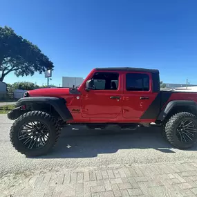 Bild von R&B Wheels & Tires