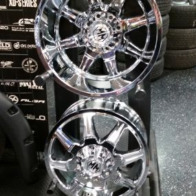 Bild von King’s Tire (King's Custom Wheels, LLC)