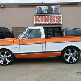 Bild von King’s Tire (King's Custom Wheels, LLC)