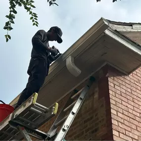 Bild von Gutter Santiago Installation Repair and Cleaning