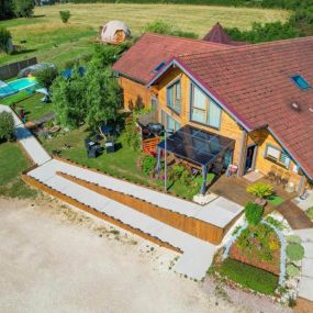 Bild von Ô refuge di’vin chambres d'hôtes et hébergements insolites ô kota divin ô dome divin avec piscine sauna spa minigolf