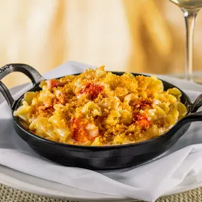 Lobster Mac 'N' Cheese – Made with freshly poached lobster and topped with a Grana Padano crust.