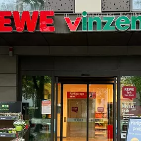 REWE Zuericher Str Muenchen aussen Titelbild