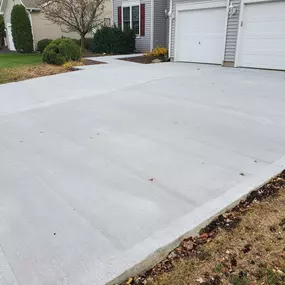 As a seasoned general contractor in Atlanta, Sterling Park Properties has the experience to refresh your home's concrete driveway. We will deliver top-notch results that will make you happy.