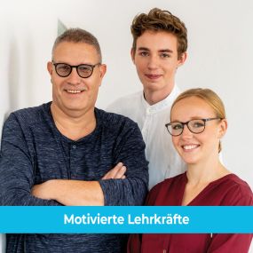 Die Nachhilfelehrerinnen und Nachhilfelehrer der Schülerhilfe Nachhilfe Bludenz nehmen an einem hochwertigen Qualifizierungsprogramm teil und hospitieren bei erfahrenen Lehrkräften.