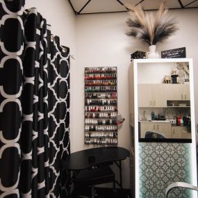 Custom Nail Salon Suites For Lease at MY SALON Suite in Altoona, PA