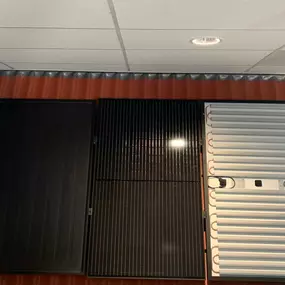 Dak met 3 verschillende zonnepanelen