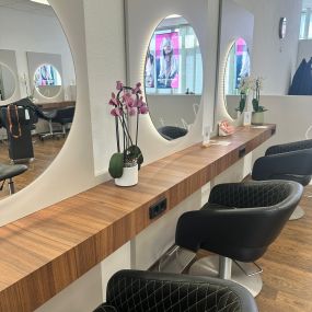 Bild von Unicut by Cevriye Rohr | Haare färben | Friseur in Neckarsulm & Umgebung