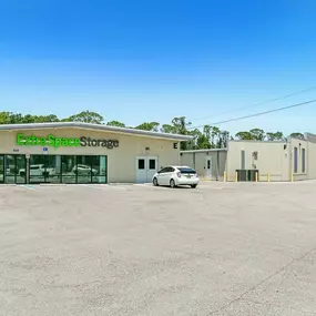 Beauty Image - Extra Space Storage at 730 N Indiana Ave, Englewood, FL 34223