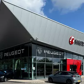 Evans Halshaw Peugeot Leeds Exterior Front