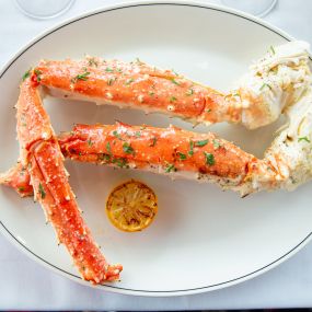 PRIME KING CRAB split, 1/2 lb., hot or chilled