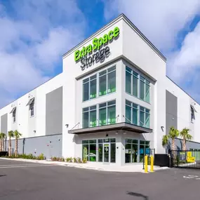 Beauty Image - Extra Space Storage at 7561 Cita Ln, New Port Richey, FL 34653
