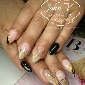 Bild von John V Salon and Spa