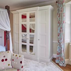 Bild von The Heritage Wardrobe Company