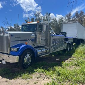 Bild von Roy & Dot's Towing