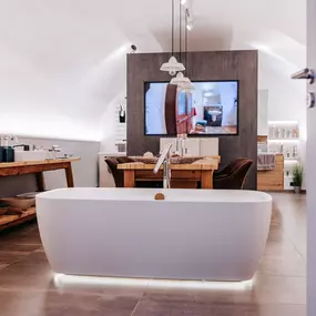 Badewanne im Showroom von Stefan Meier - Bad & Heizung.
Bildquelle: HWK FR/Felix Risch