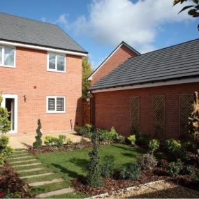 Show home garden at Sketchley Gardens