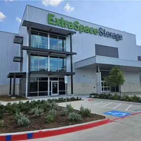 Beauty Image - Extra Space Storage at 2200 Sam Rayburn Hwy, Melissa, TX 75454