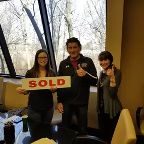 Bild von Michael Bishop, the cooler, Real Estate Agent, Howard Hanna
