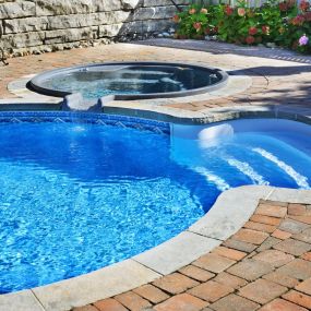 Bild von South Texas Pool Tile Cleaning