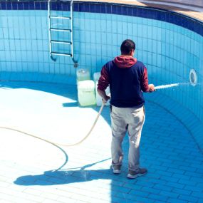 Bild von South Texas Pool Tile Cleaning