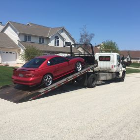 Kicos Towing LLC • Cudahy, WI • (414) 334-1888 • 24/7 Towing & Roadside Recovery