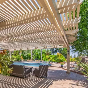 Custom Alumawood pergola with 10