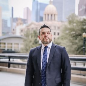 Eric was one of the few attorneys in Texas to be named a Super Lawyer Rising Star.  He is also continually recognized as one of the Top Lawyers in Houston by both the Houstonia and H-Texas Magazines.  He has earned a perfect 10.0 rating on AVVO, where he currently has a 100% review rating by former clients.