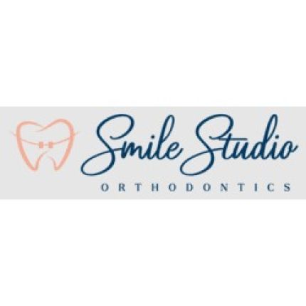 Logotyp från Smile Studio Orthodontics