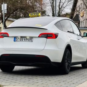 Bild von Taxi Tesla Stuttgart || Taxiunternehmen Gökhan Özmen | Whatsapp 7/24