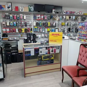 Bild von DHL Express Service Point (ZS Computers & Phone Repairs - iPayOn)