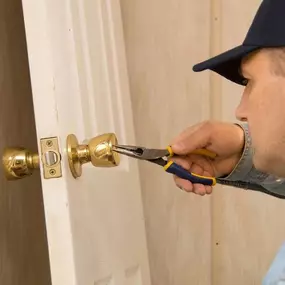 commercial locksmith