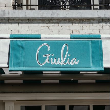 Logotipo de Giulia Restaurant