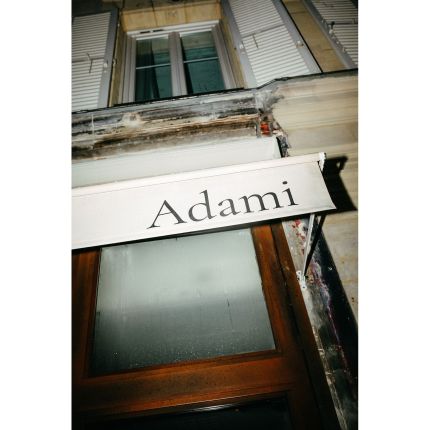 Logo da Adami