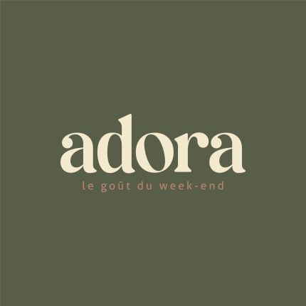 Logotipo de Adora