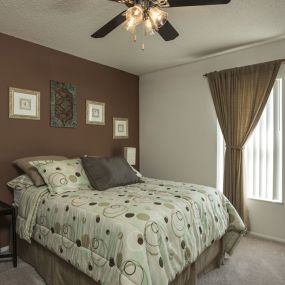 Bild von Retreat at Seven Trails Apartments