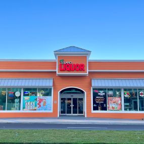 Exterior of Island Liquors in Daytona Beach, FL