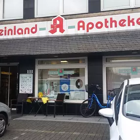 Aussenansicht der Rheinland-Apotheke