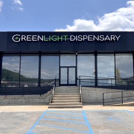 Logo van Greenlight Medical Marijuana Dispensary Beckley