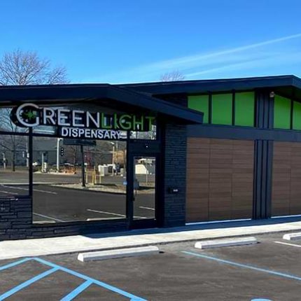 Logotipo de Greenlight Marijuana Dispensary Berkeley Airport