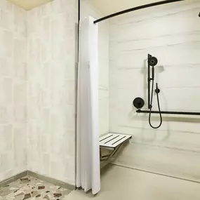 Guest room bath