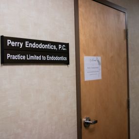 Bild von Perry Endodontics