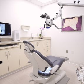 Established in 1995, Perry Endodontics has been at the forefront of providing exceptional endodontic care in Western Massachusetts. Led by a board-certified endodontic team, we provide specialized treatments with precision and compassion in a state of the art facility. Our commitment to saving teeth, providing personalized care, giving patients all treatment options, and utilizing advanced endodontic technology sets us apart. Dr. Elizabeth Shin Perry and her expert team are dedicated to saving t